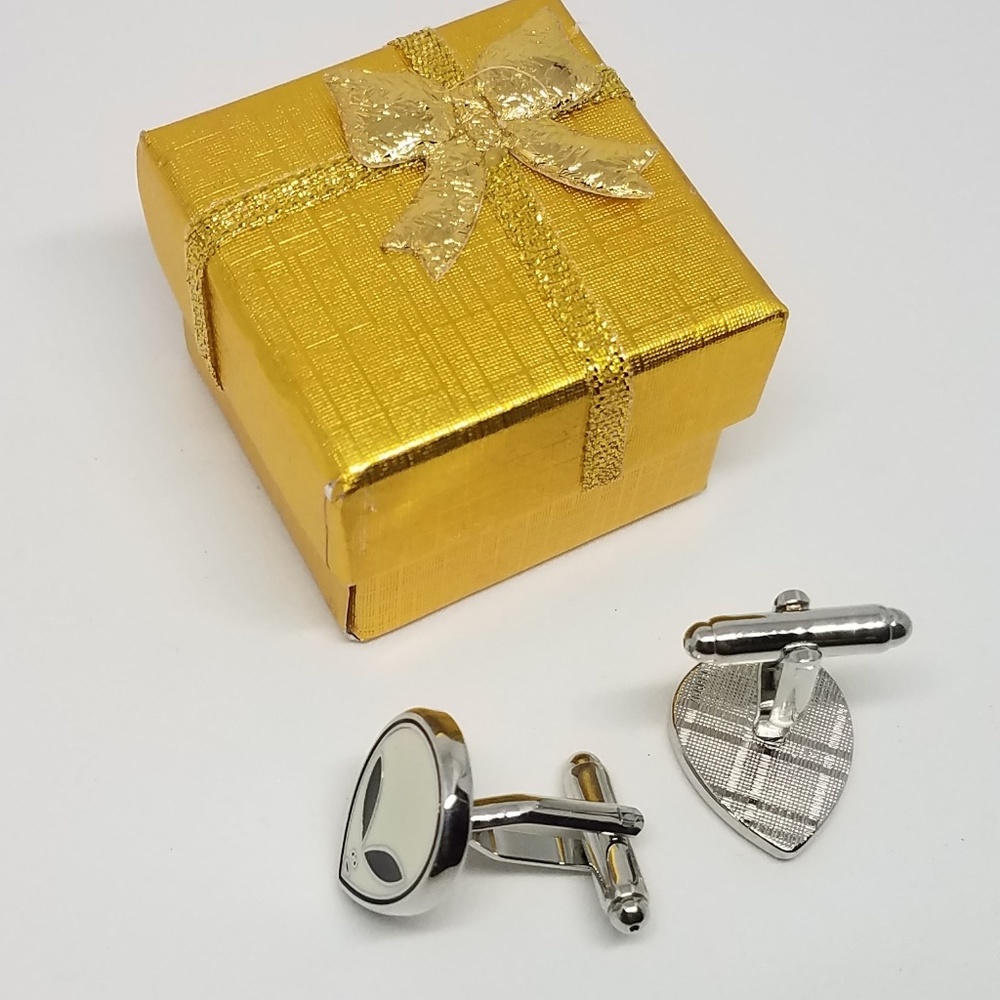 👾 Alien Cuff Links - Picture 3 of 3